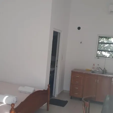 Himara'S Village Room شقة *
